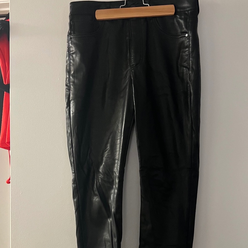 EXPRESS Black Faux Leather Pants (Size 4)